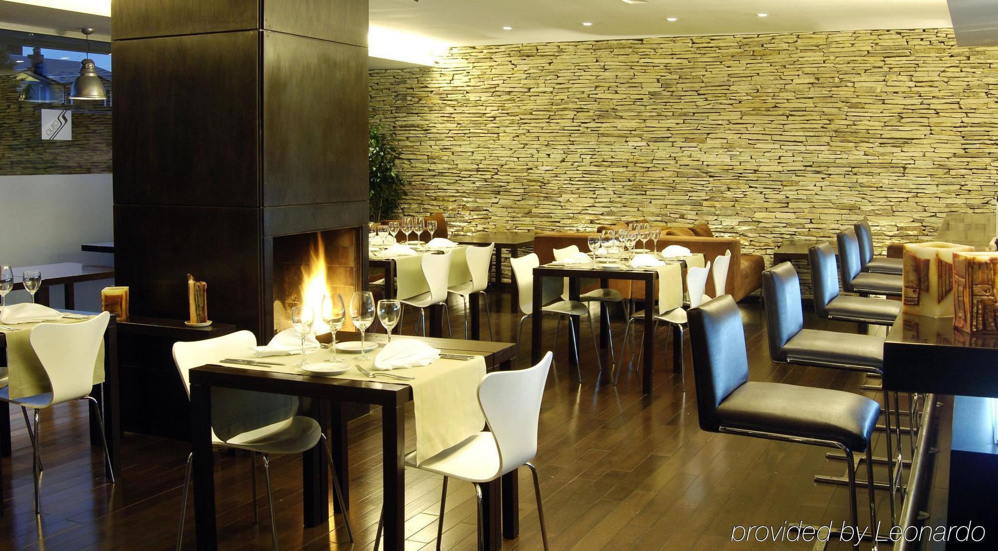 Hotel Dazzler Bariloche Restaurant foto