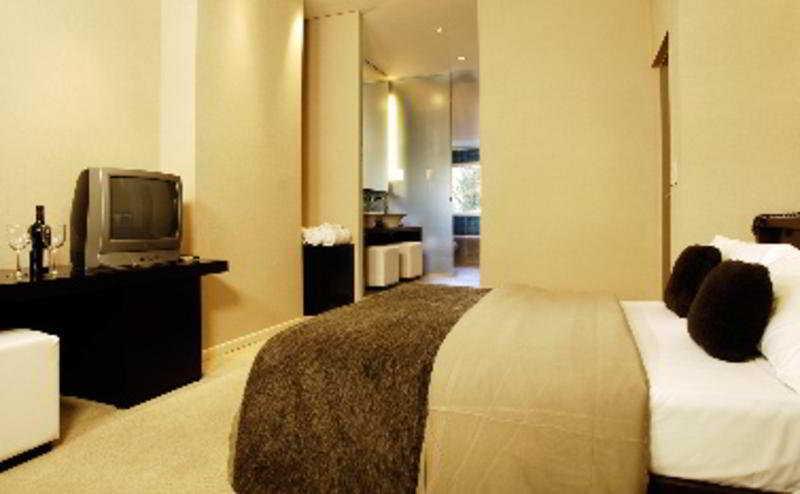 Hotel Dazzler Bariloche Zimmer foto